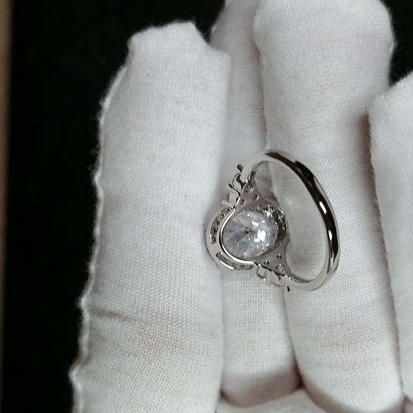 💖Gorgeous 925 Silver and White Sapphire set of Ring and Earrings size 7 - Picture 9 of 11